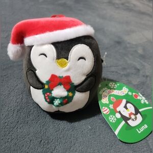 Luna penguin 3.5" squishmallows plush Christmas ornament nwt 2023
